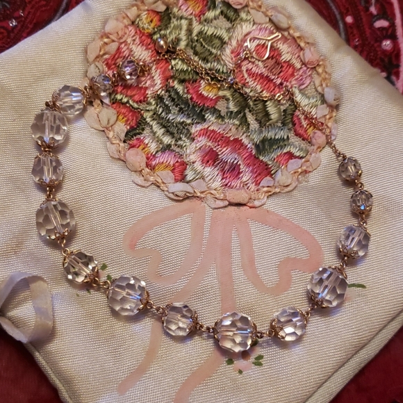 Vtg gold filled glass bead choker - Picture 2 of 5